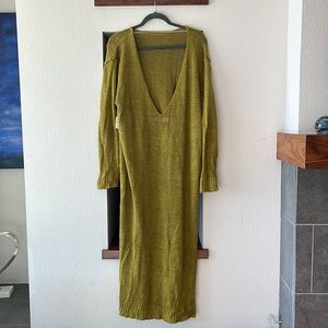 NWT Open-back maxi sweater dress